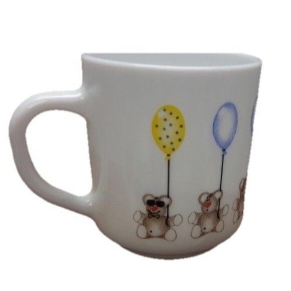 French MCM Vintage Collectible Bear Mug ARCOPAL France Milk Glass Childrens cup - Picture 8 of 16